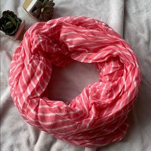 ☀️ 3/$25 NY&CO Pink Stripe Infinity Scarf
